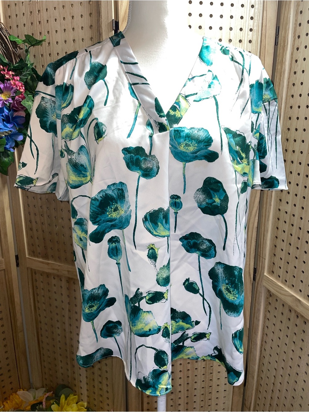 Alfani Teal & White Floral V-Neck Blouse